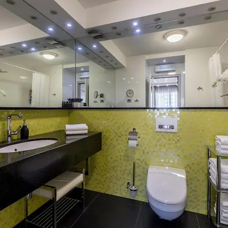 Lazarica Penthouse 아파트