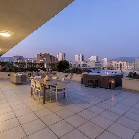 Lazarica Penthouse ספליט