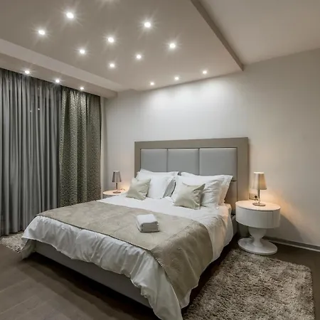 Lazarica Penthouse דירה