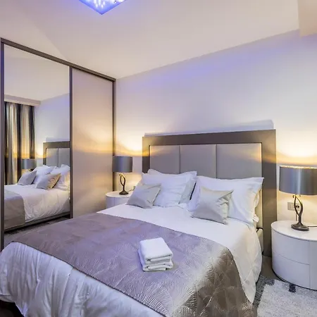 Lazarica Penthouse 아파트 *