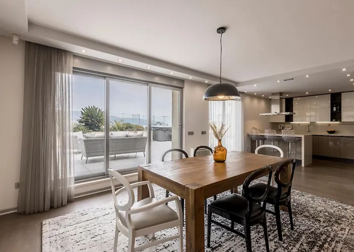 Lazarica Penthouse דירה ספליט