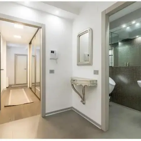 Lazarica Penthouse Apartman *